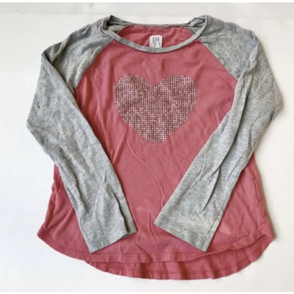 Gap Heart Raglan Shirt Size 6/7